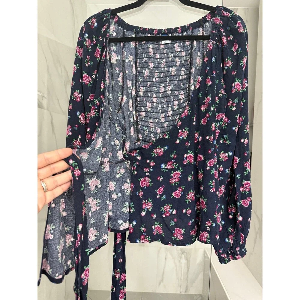 Puff-Sleeve Smocked Wrap Floral Blouse Small